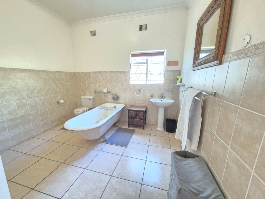 4 Bedroom Property for Sale in Dewetsdorp Free State